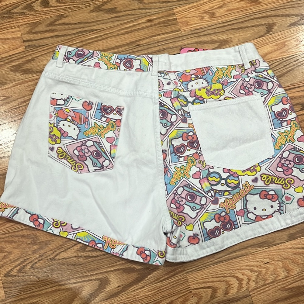Hello  kitty / SHEIN women white denim shorts size 2xl - Picture 4 of 8